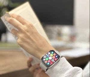 Read more about the article 5 Smartwatch Murah Terbaik Bawah RM400 di Malaysia 2024