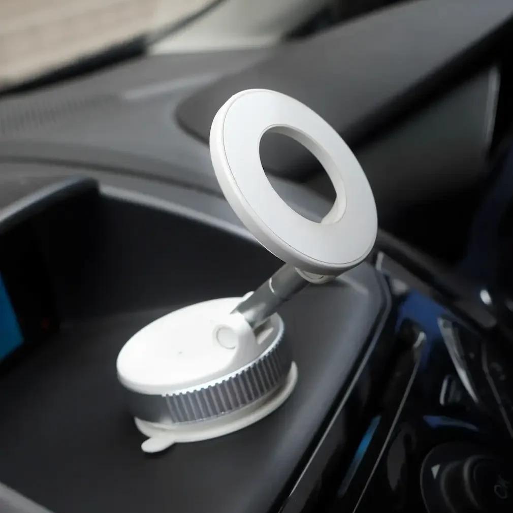 Phone holder hero 1